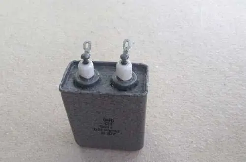 -2 600 0,1   2