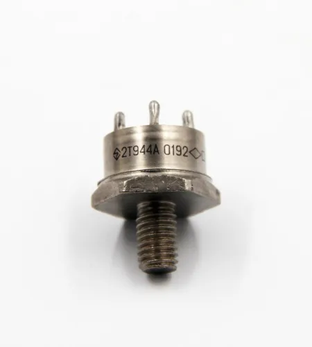 2Т944А